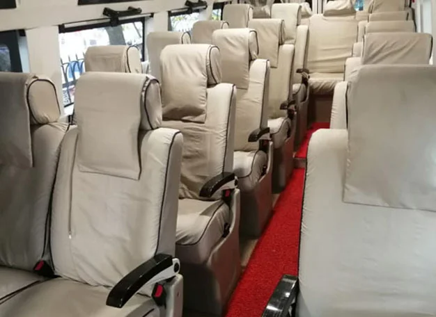 Maharaja Tempo Traveller in Jaipur